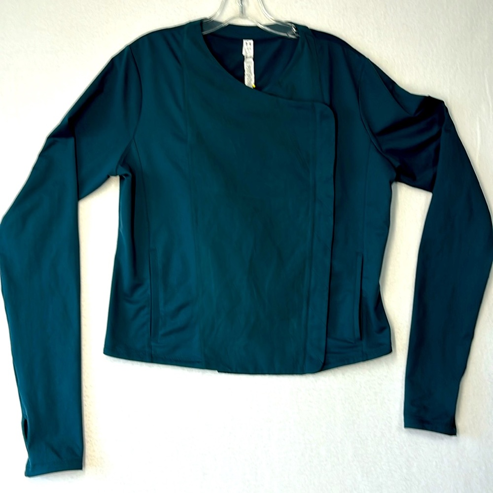 Under Armour StudioLux Asymmetrical Full Zip Jacket Thumb Holes Large